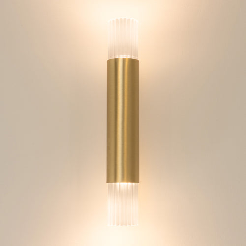 Ilfari Embrace Wall Light