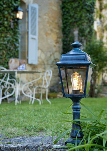 Roger Pradier Place des Vosges 1 Tradition Bollard Light